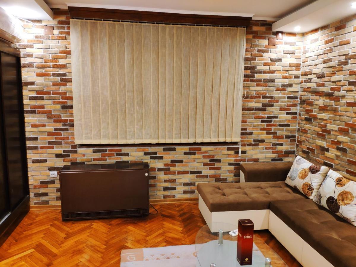 V2 With Love - Vintage Modern And Spacious Beograd Ngoại thất bức ảnh