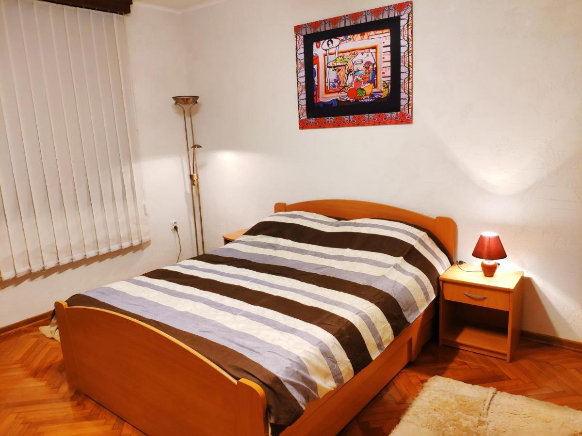 V2 With Love - Vintage Modern And Spacious Beograd Ngoại thất bức ảnh