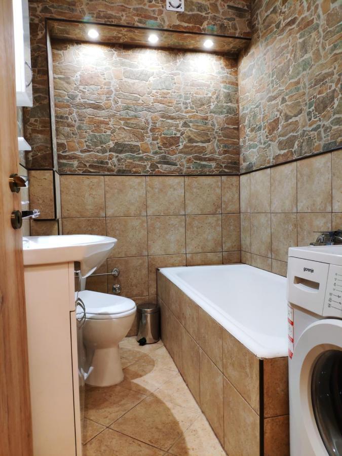 V2 With Love - Vintage Modern And Spacious Beograd Ngoại thất bức ảnh