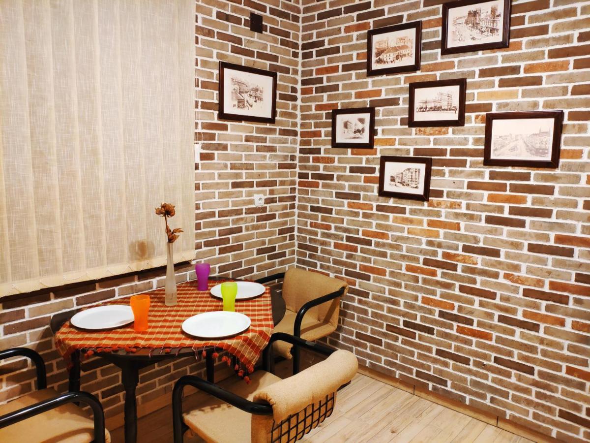 V2 With Love - Vintage Modern And Spacious Beograd Ngoại thất bức ảnh